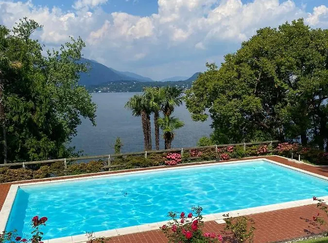 La Suite Dell\'Artista Swimming Pool And Air Conditioning